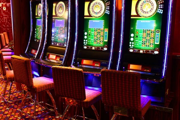 wayang4d slot tournament interface showing leaderboard and active games